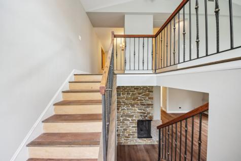 236 Monument Avenue Barrington IL 60010