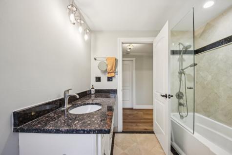 236 Monument Avenue Barrington IL 60010