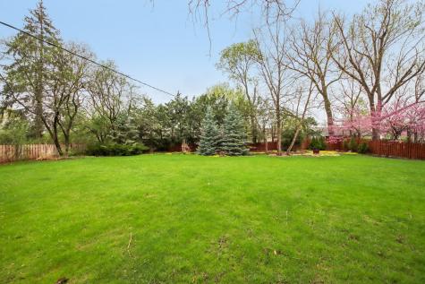 236 Monument Avenue Barrington IL 60010
