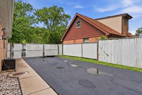 14323 Kostner Avenue Midlothian IL 60445