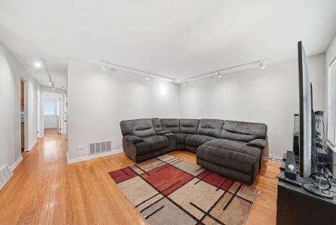 14323 Kostner Avenue Midlothian IL 60445
