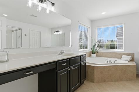 2807 Forest Creek Lane Naperville IL 60565