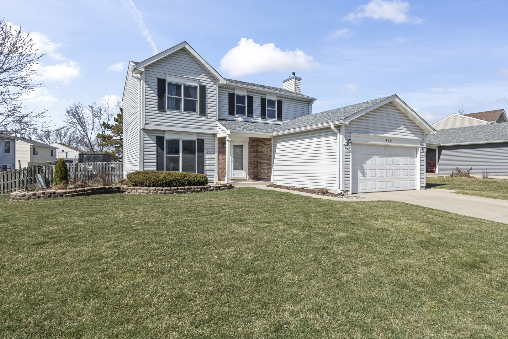 832 Kansas Street Carol Stream IL 60188