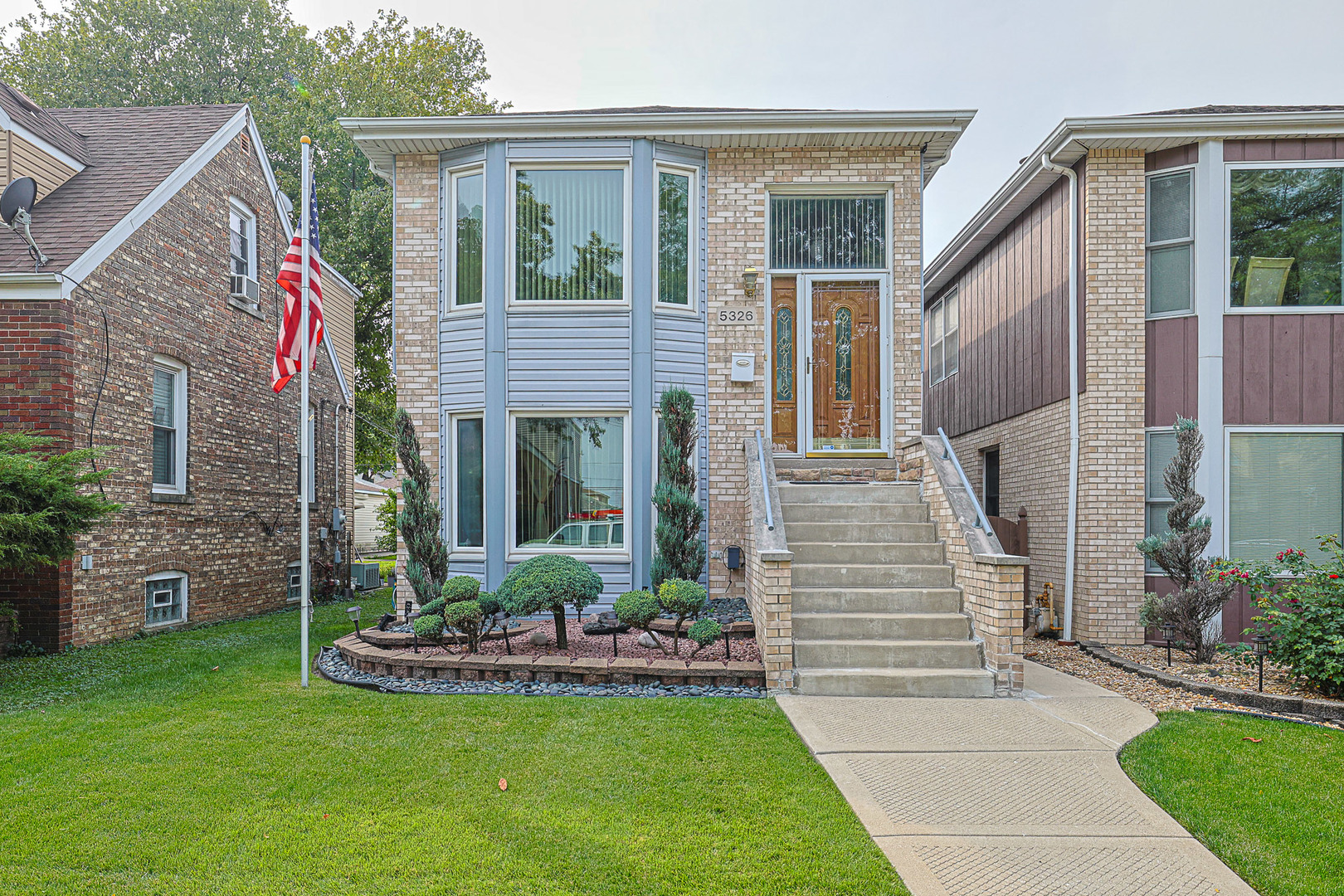 5326 South Nagle Avenue Chicago IL 60638