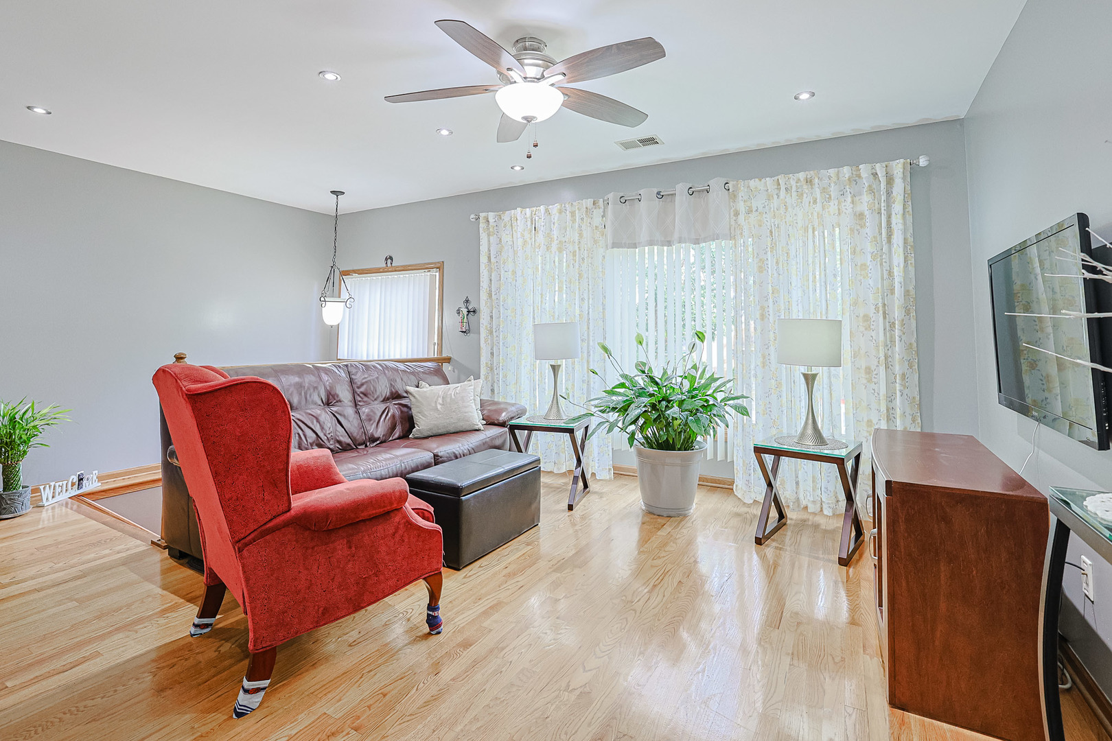 5326 South Nagle Avenue Chicago IL 60638