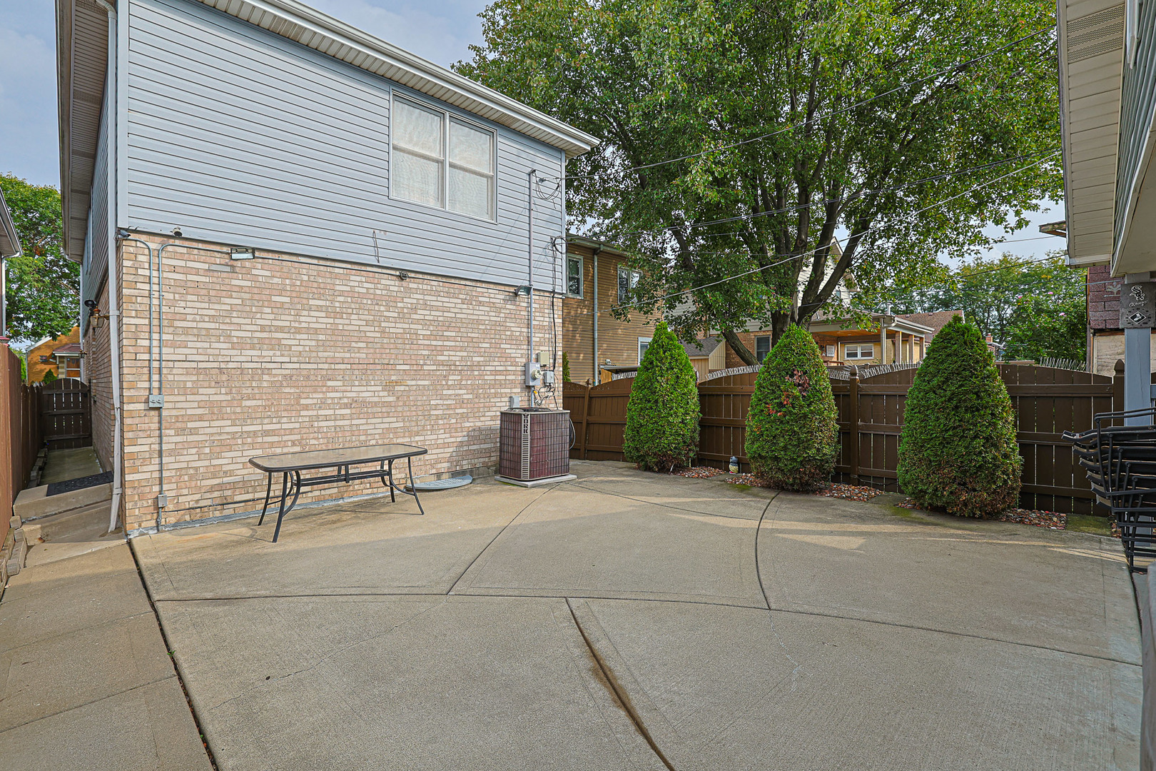 5326 South Nagle Avenue Chicago IL 60638