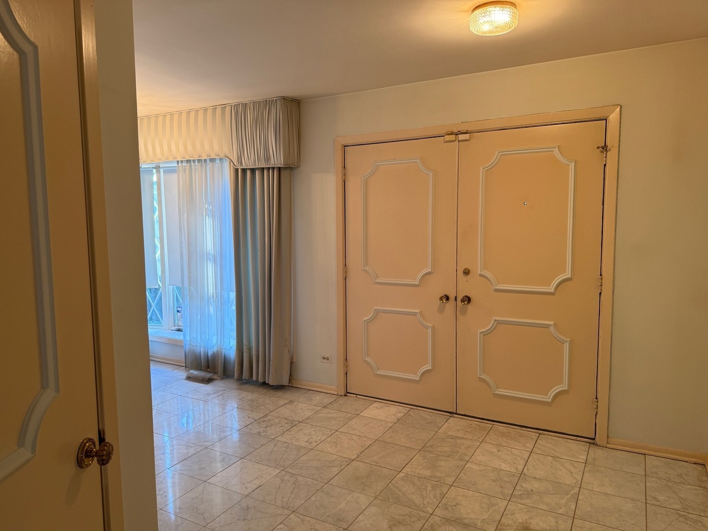 6247 North Kilpatrick Avenue Chicago IL 60646