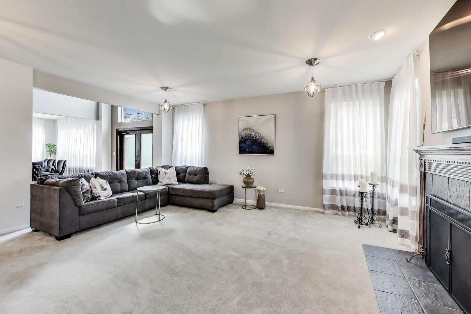 1361 Brentwood Trail Bolingbrook IL 60490