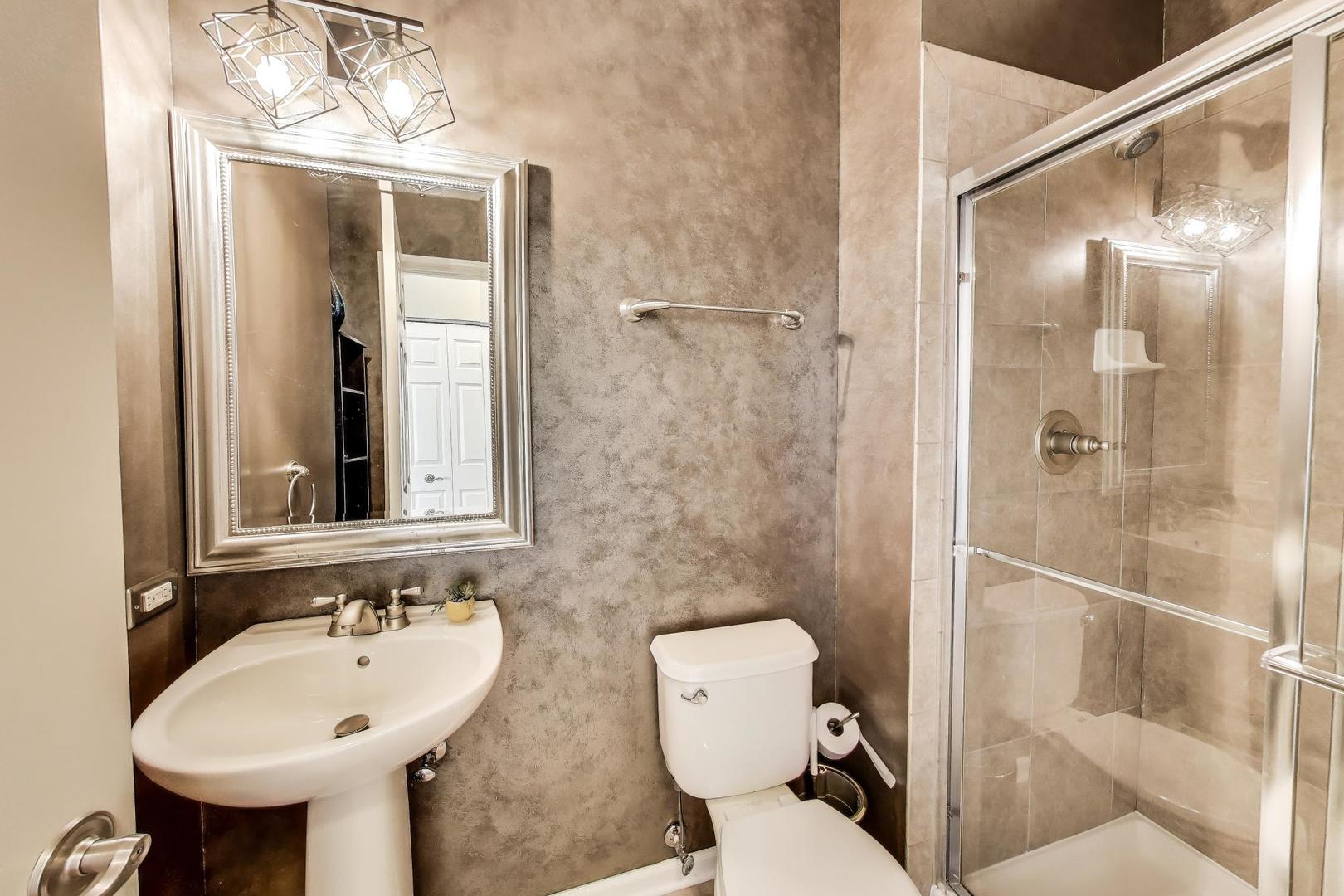 1361 Brentwood Trail Bolingbrook IL 60490