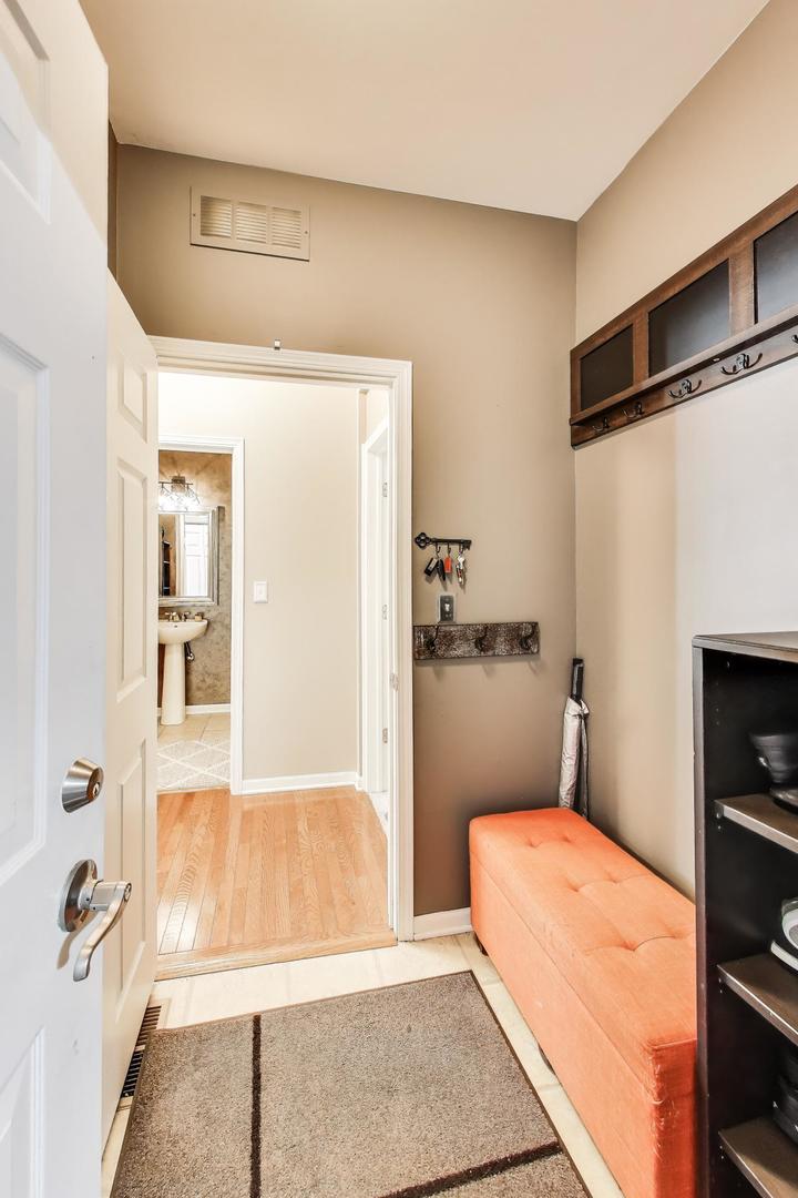 1361 Brentwood Trail Bolingbrook IL 60490