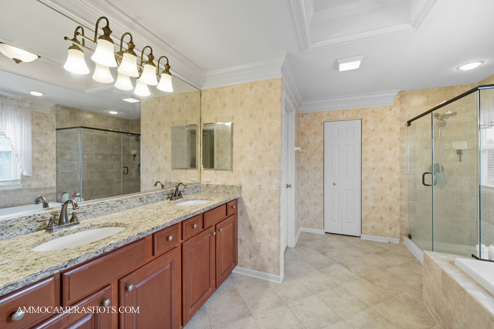 1142 Deerpath Road Aurora IL 60506
