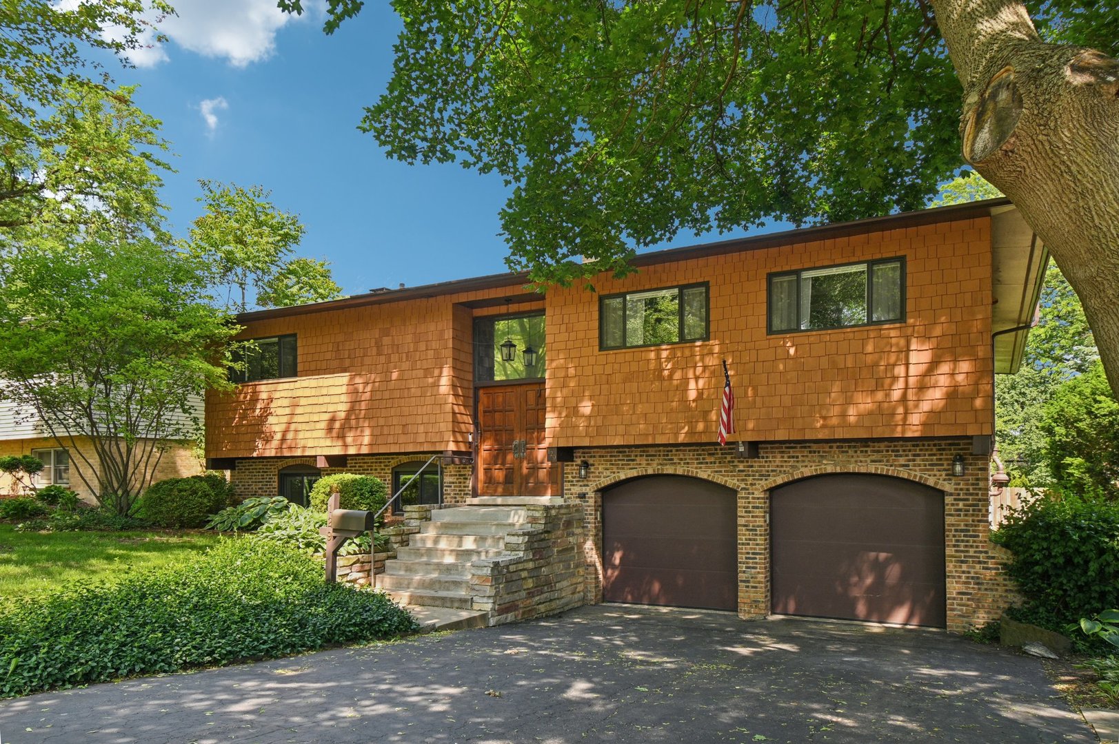 129 Kainer Avenue Barrington IL 60010