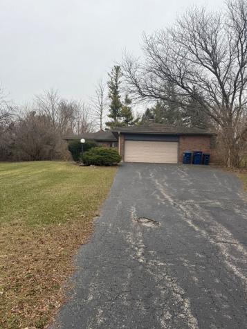 39W607 Hemlock Drive St. Charles IL 60175