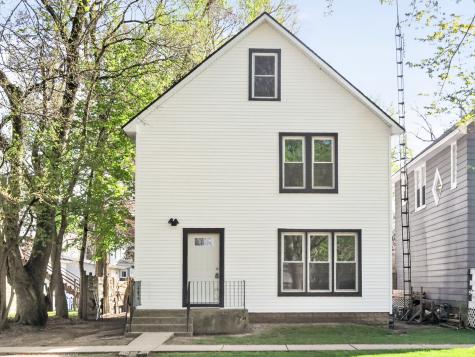 224 East Garden Street Dekalb IL 60115