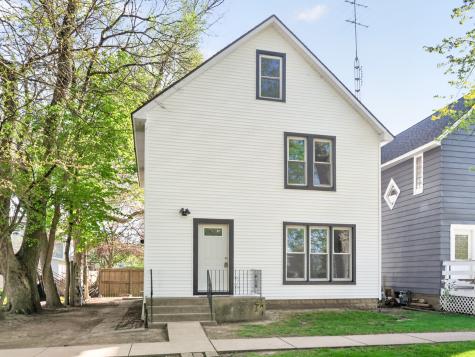 224 East Garden Street Dekalb IL 60115