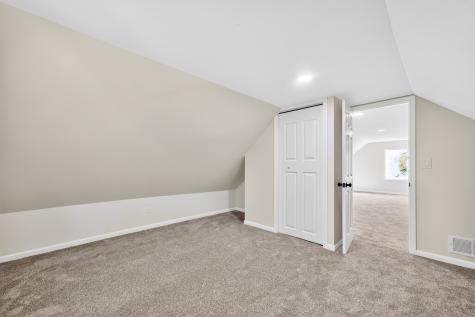 224 East Garden Street Dekalb IL 60115