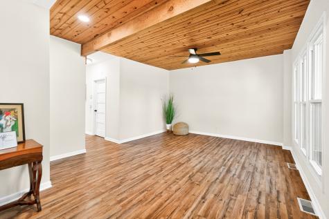 224 East Garden Street Dekalb IL 60115
