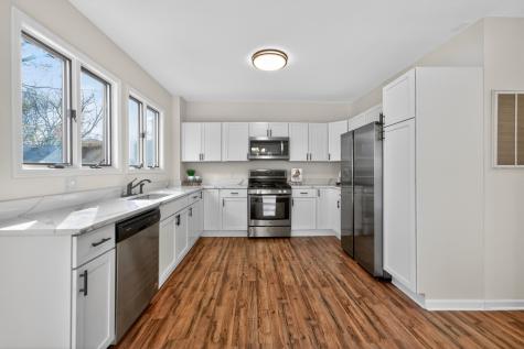 224 East Garden Street Dekalb IL 60115