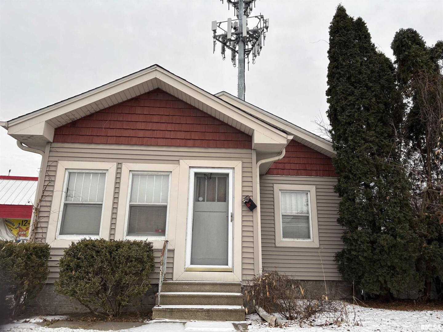 3316 Avenue Of The Cities Avenue Moline IL 61265