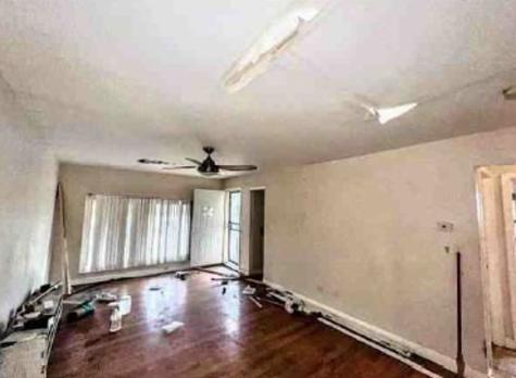 9315 South East End Avenue Chicago IL 60617