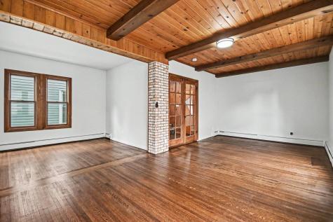 737 Lebanon Street Aurora IL 60505