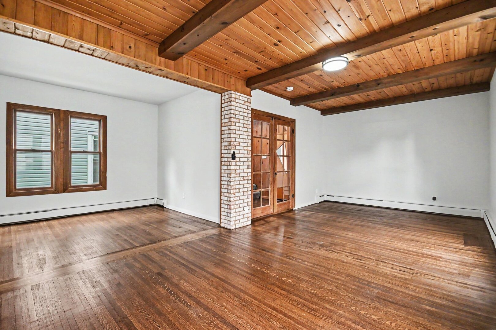 737 Lebanon Street Aurora IL 60505