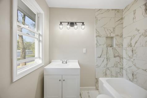 2812 20TH Street Rockford IL 61109