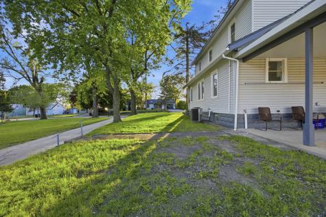 2812 20TH Street Rockford IL 61109