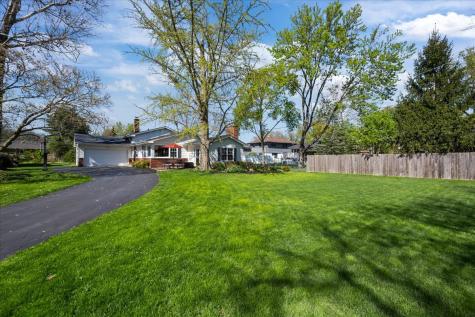 927 Holly Court Deerfield IL 60015