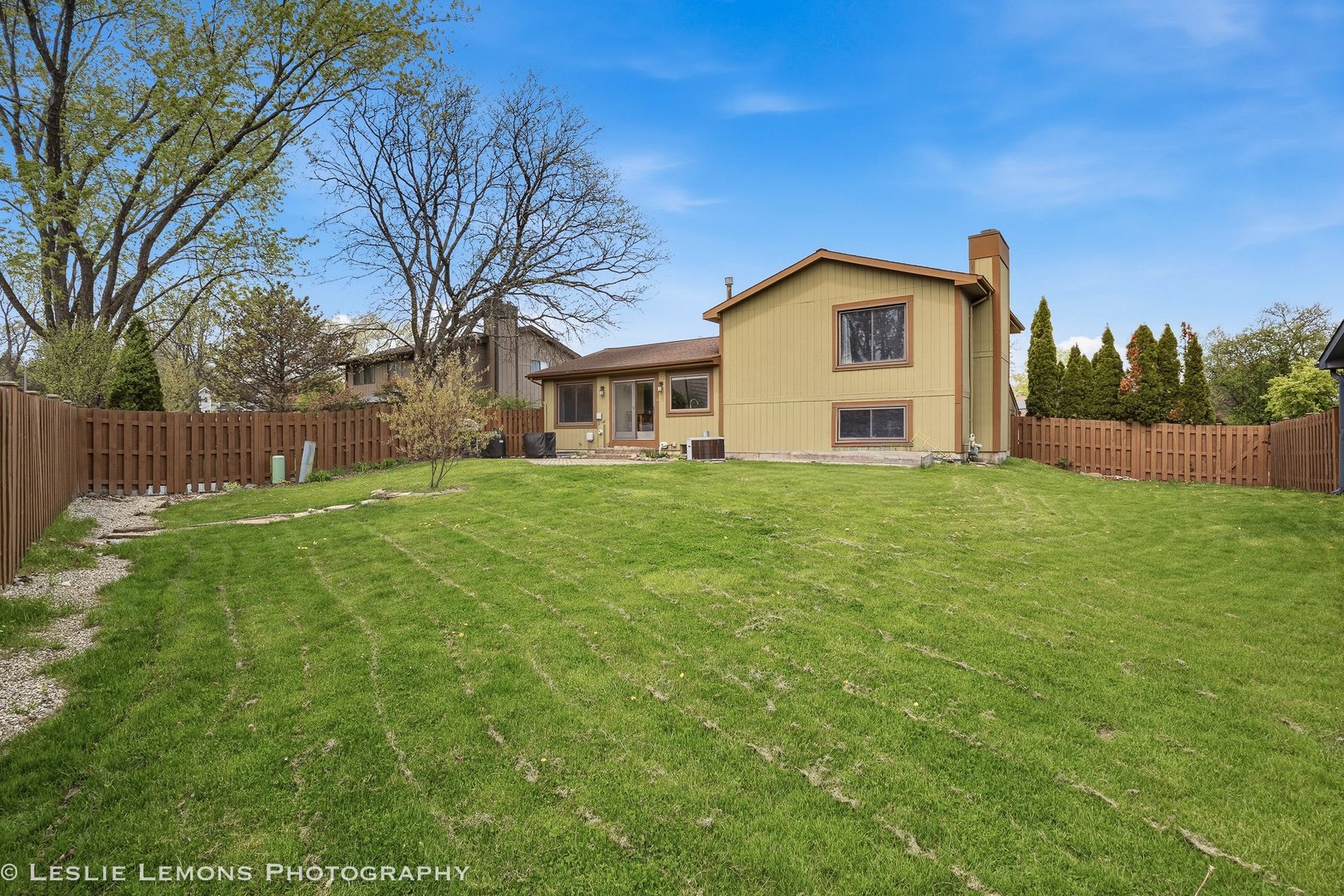 497 Sequoia Trail Roselle IL 60172