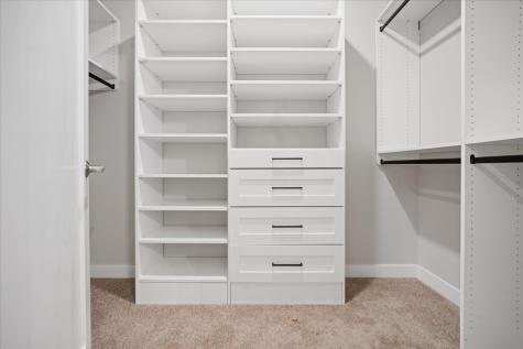 184 Eli Court Des Plaines IL 60016