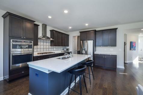 653 Riverbank Drive Geneva IL 60134