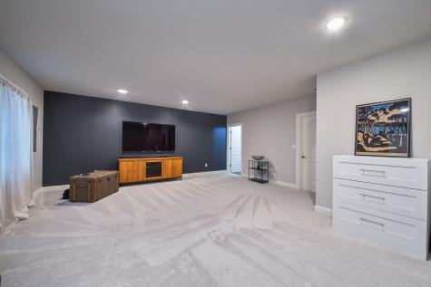 653 Riverbank Drive Geneva IL 60134