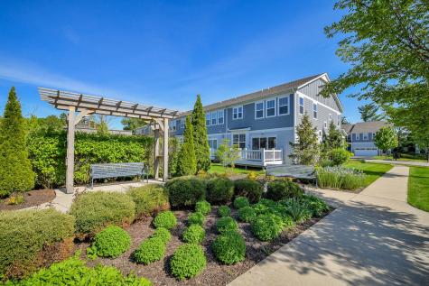 653 Riverbank Drive Geneva IL 60134