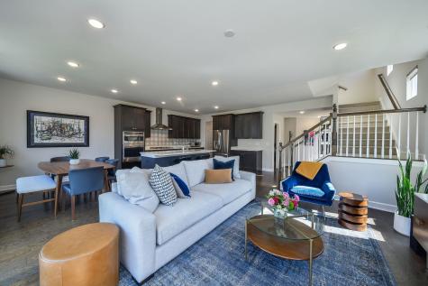 653 Riverbank Drive Geneva IL 60134