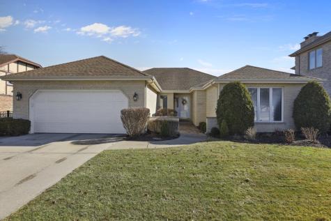 1227 North Ashley Lane Addison IL 60101