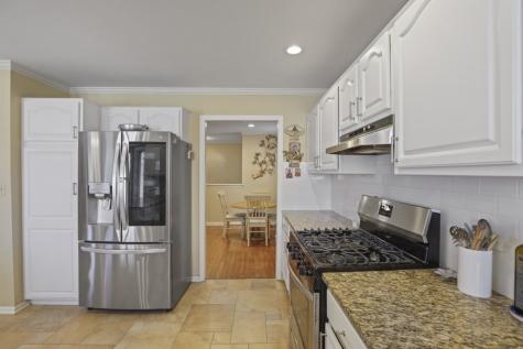 1227 North Ashley Lane Addison IL 60101