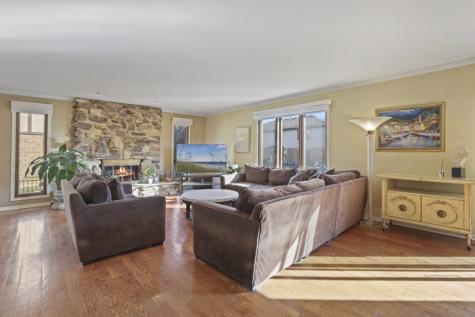 1227 North Ashley Lane Addison IL 60101