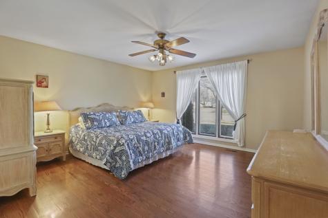 1227 North Ashley Lane Addison IL 60101