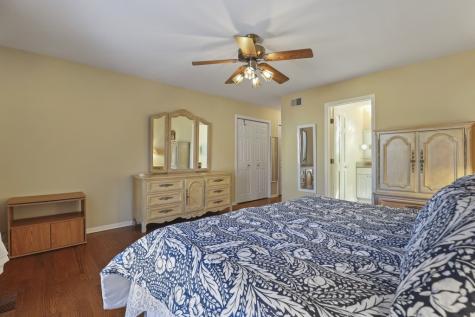 1227 North Ashley Lane Addison IL 60101