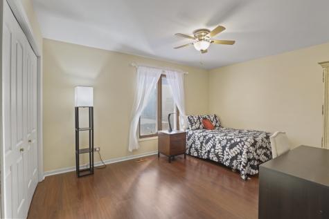 1227 North Ashley Lane Addison IL 60101