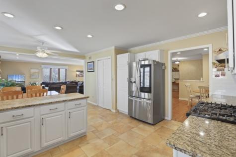 1227 North Ashley Lane Addison IL 60101