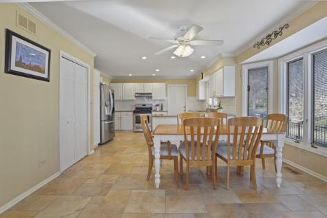 1227 North Ashley Lane Addison IL 60101