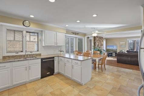 1227 North Ashley Lane Addison IL 60101