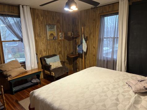 802 Paddock Avenue Ashton IL 61006