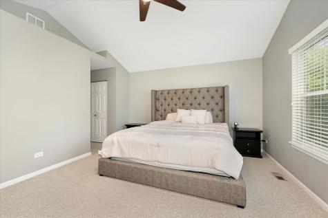 5564 Cloverdale Road Hanover Park IL 60133