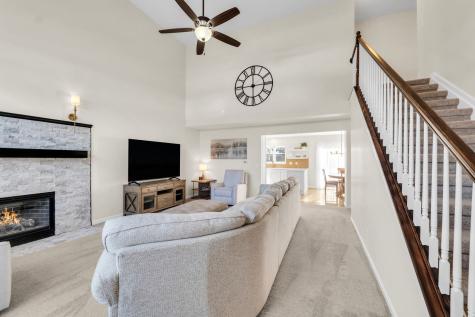 255 Midlane Drive Crystal Lake IL 60012
