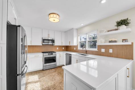 255 Midlane Drive Crystal Lake IL 60012
