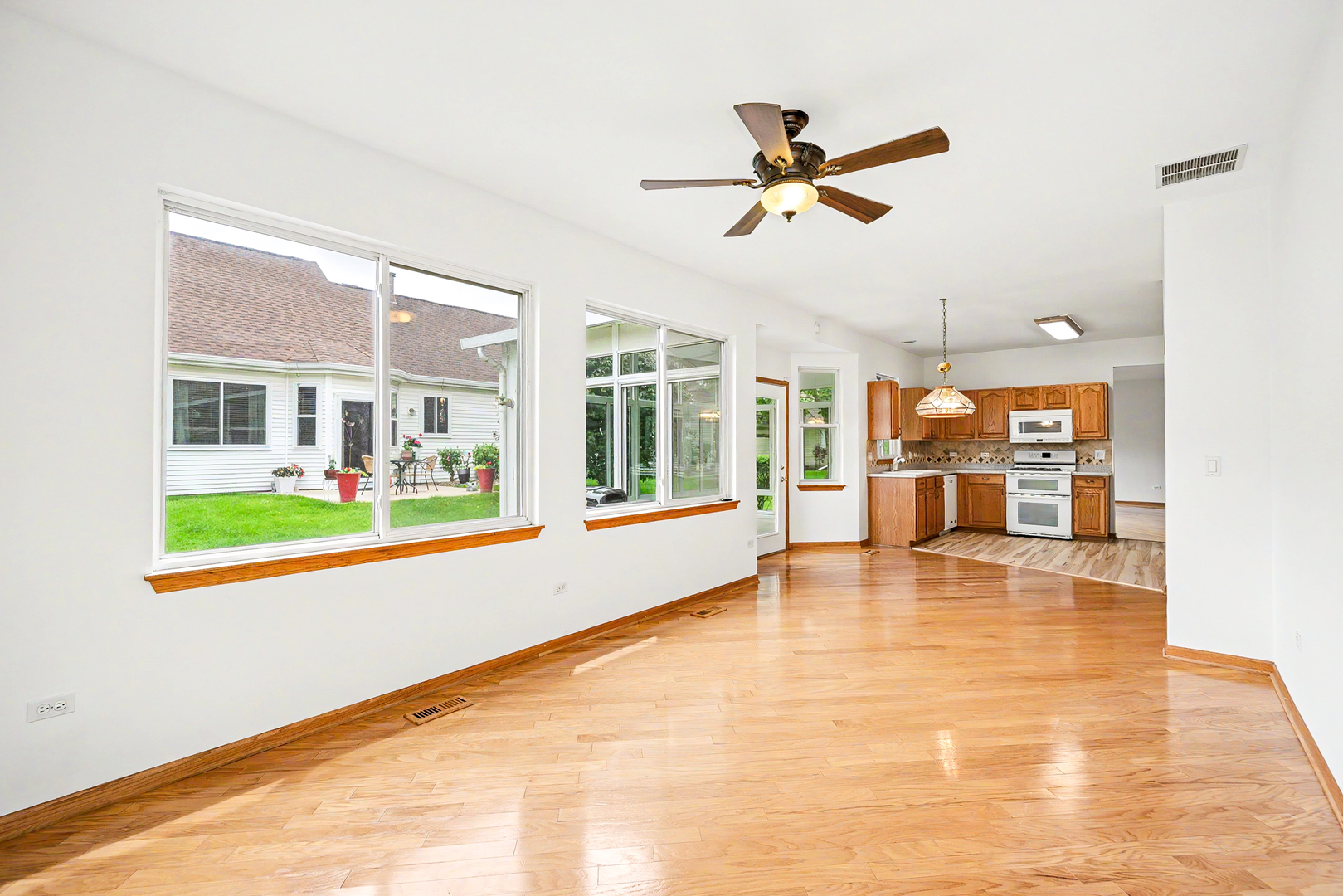 20827 West Honeysuckle Court Plainfield IL 60544