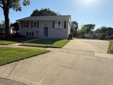 424 Rambler Place Streamwood IL 60107